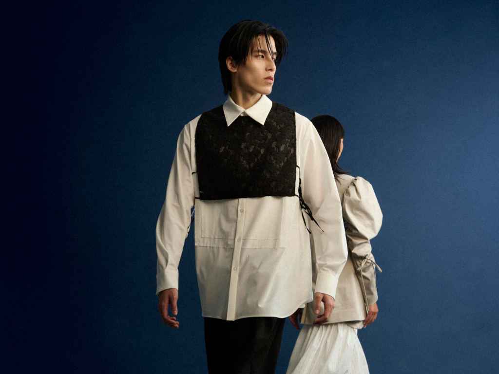 光影之間,以服裝書寫自我探索的旅程 —— odyssey