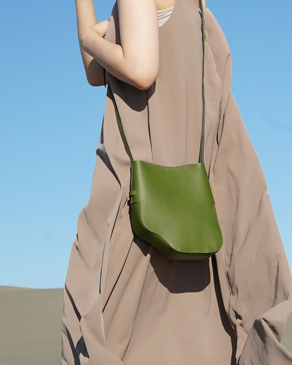 Hill arc shoulder bag - 霧丘兩用斜肩包 | M