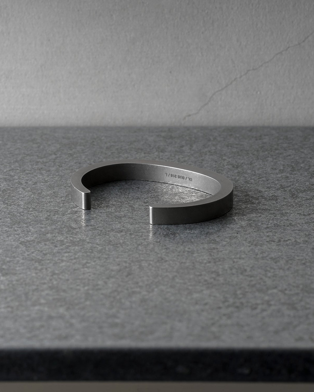 RIGHT ANGLE_RA-B01_CUFF