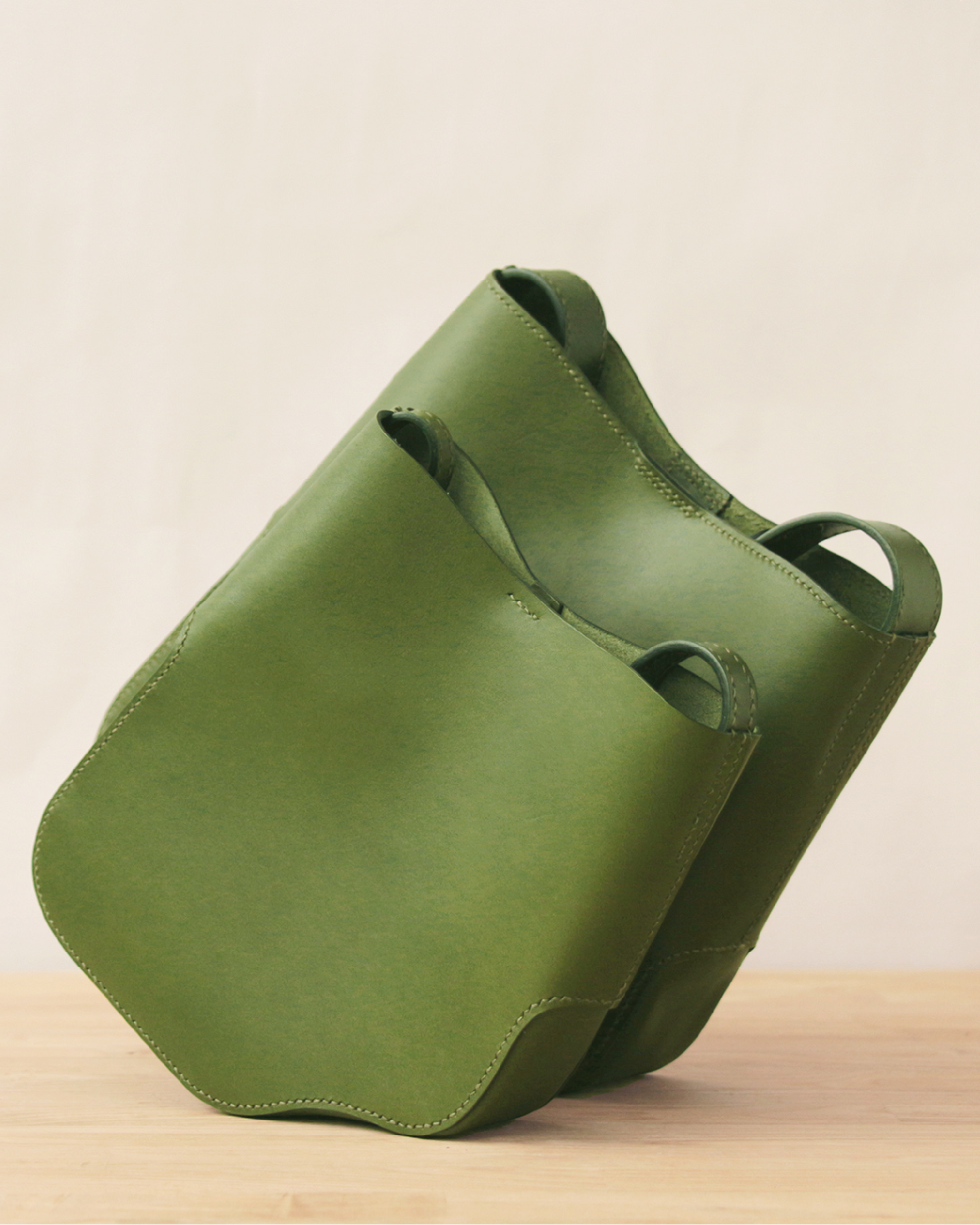 Hill arc shoulder bag - 霧丘兩用斜肩包 | M