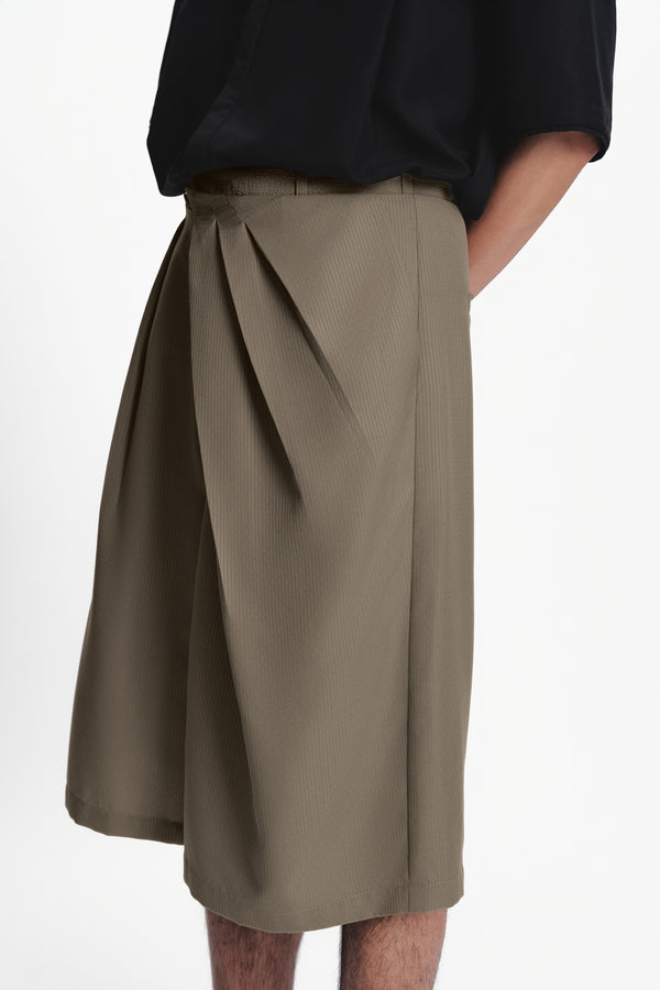 Pleated Shorts