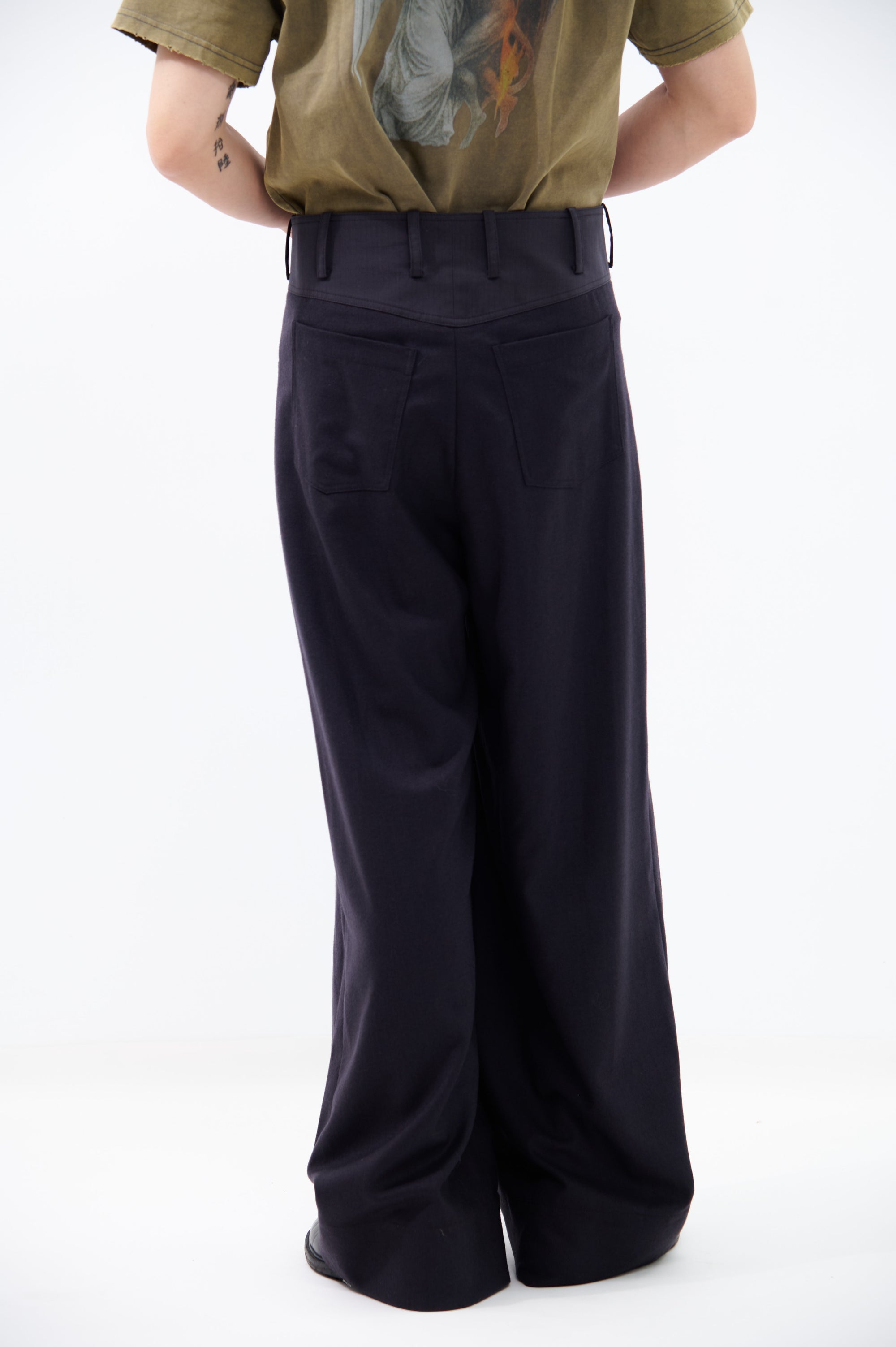 CUFF WIDE-LEG TROUSERS | Black