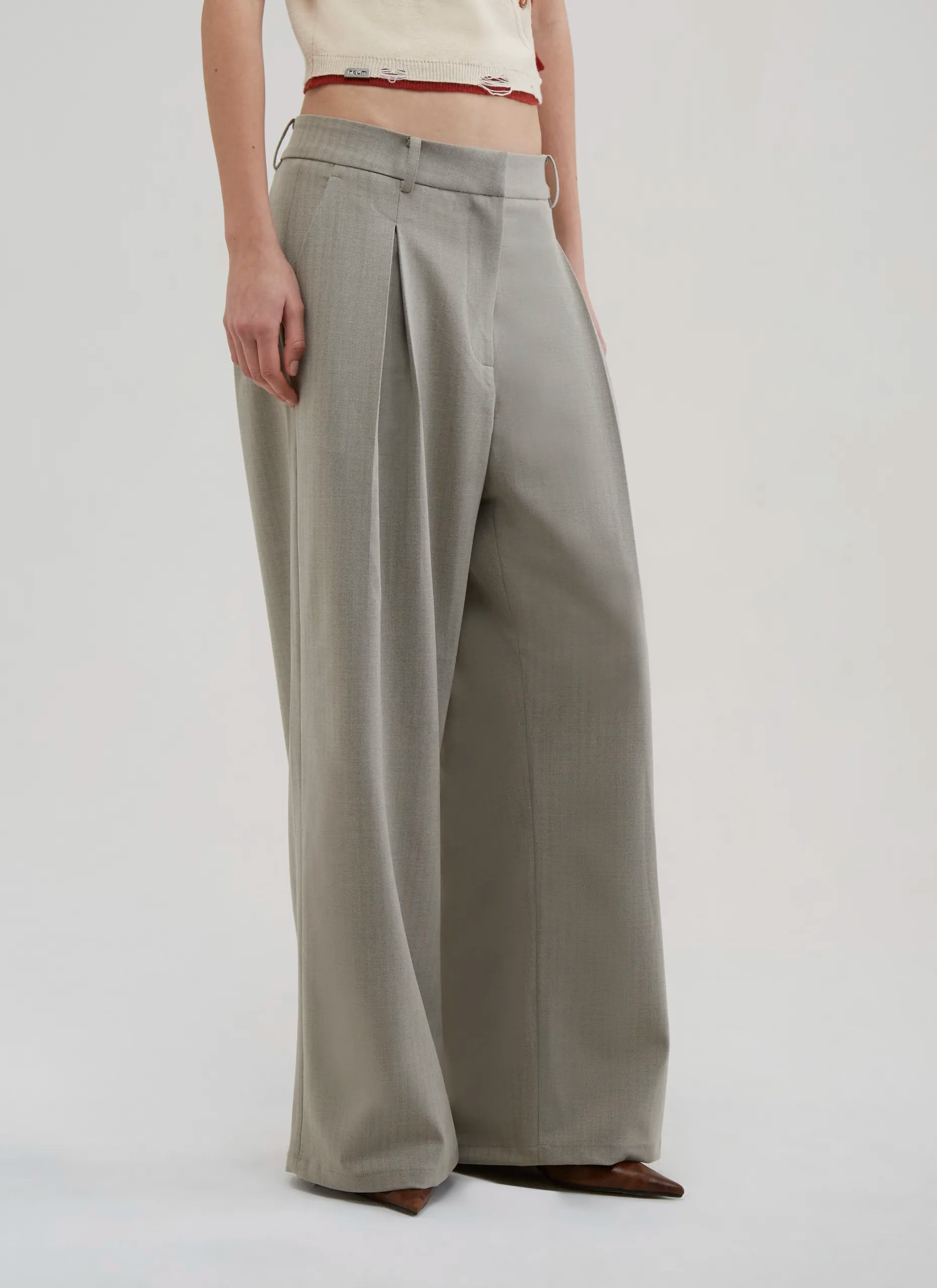 前褶寬西褲｜灰米