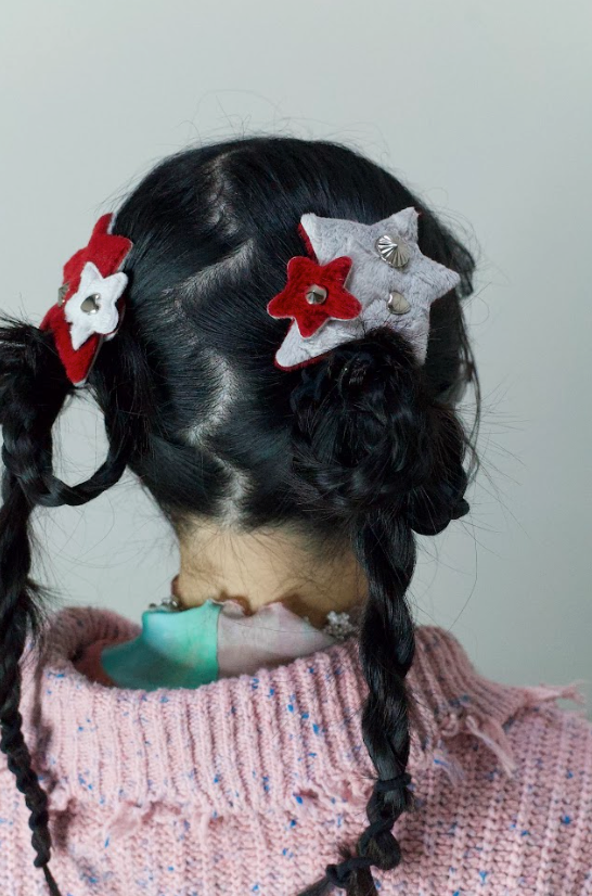 超大星星卯釘髮夾｜紅灰