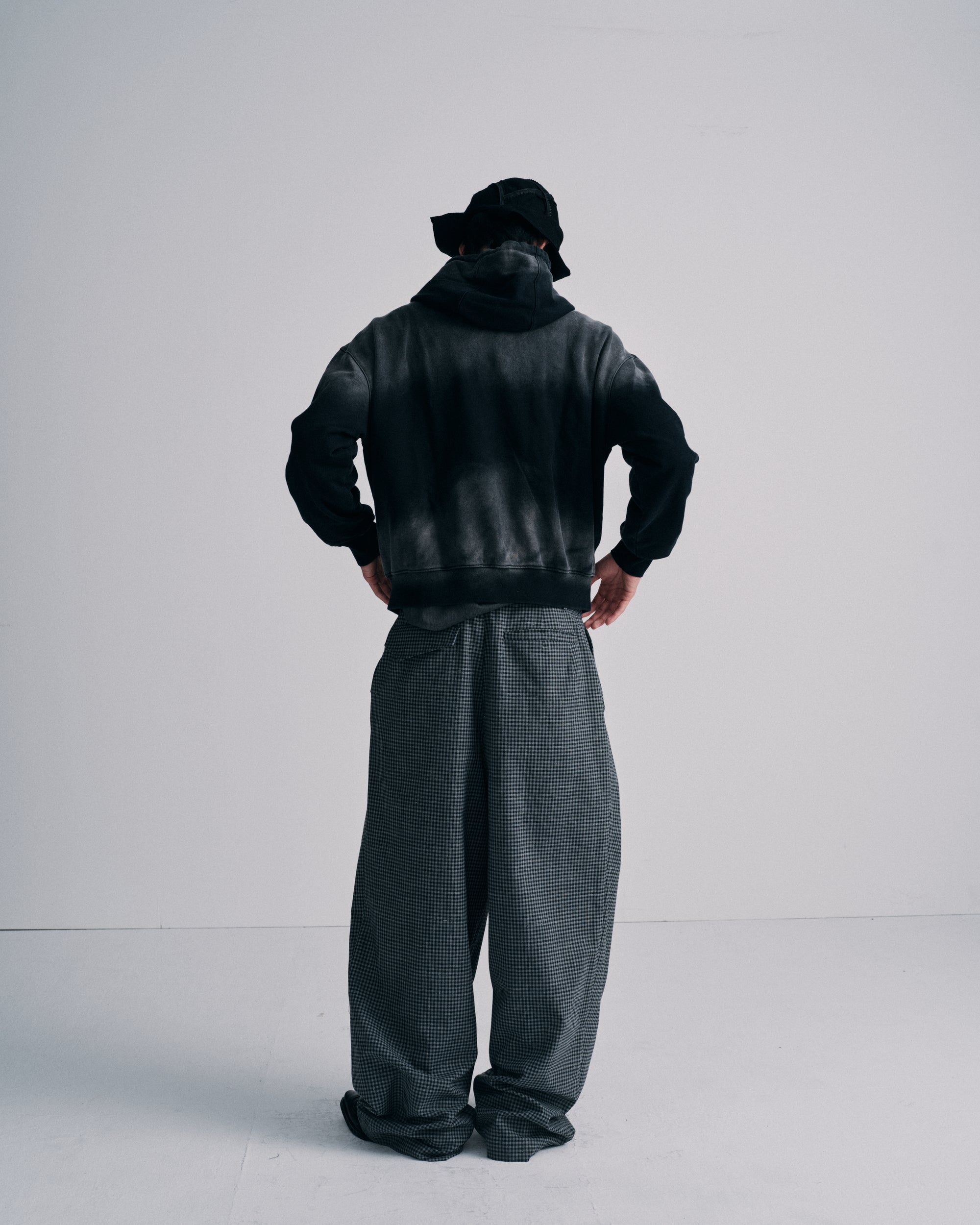 ASTER STAR HOODIE JACKET｜BLACK