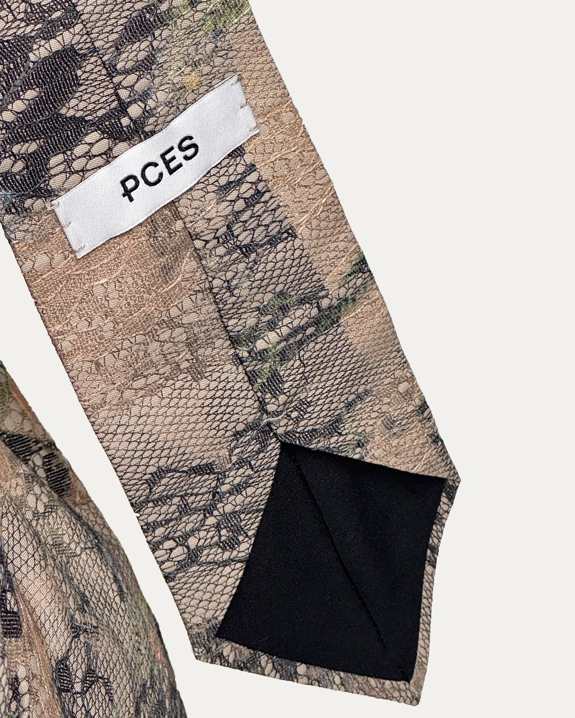 Necktie Lace Bag | Black