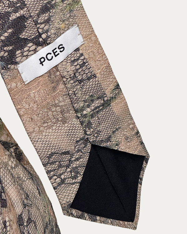 Necktie Lace Bag | Black