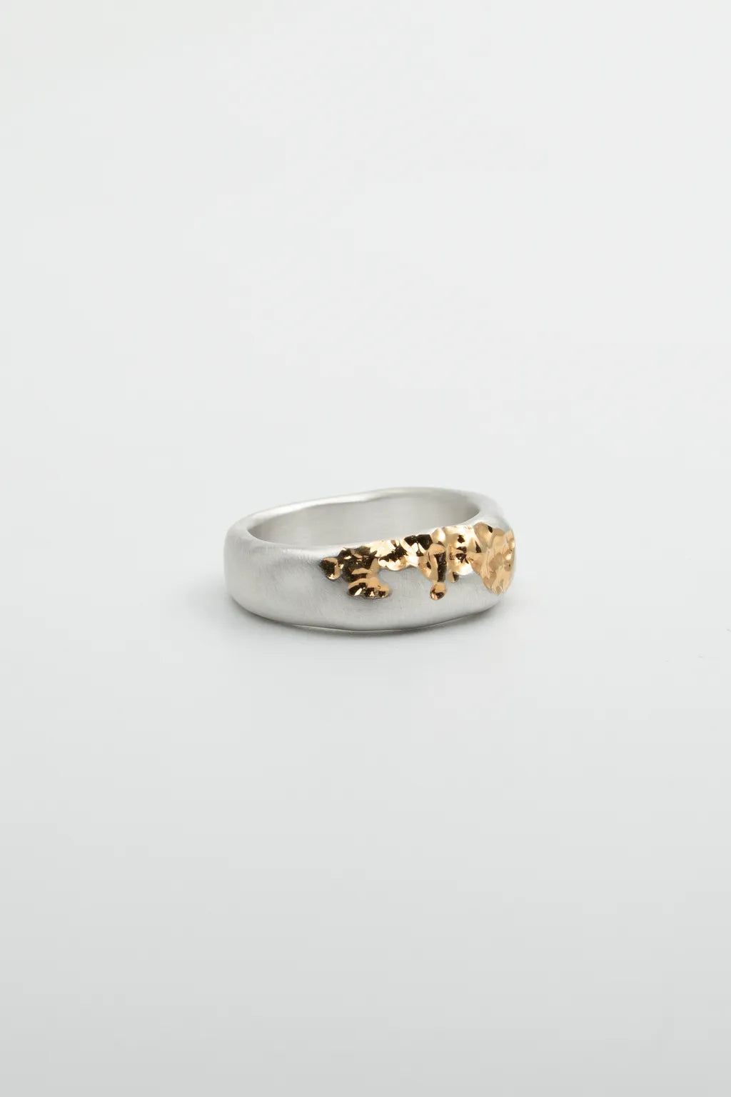 Goldfish ring White / Black