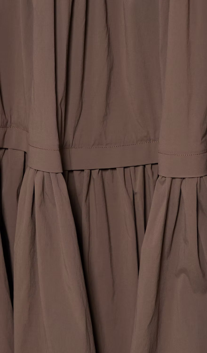 抽皺鏤空三層淺灰長裙｜棕
