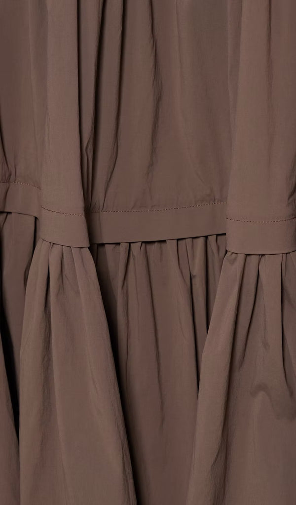 抽皺鏤空三層淺灰長裙｜棕
