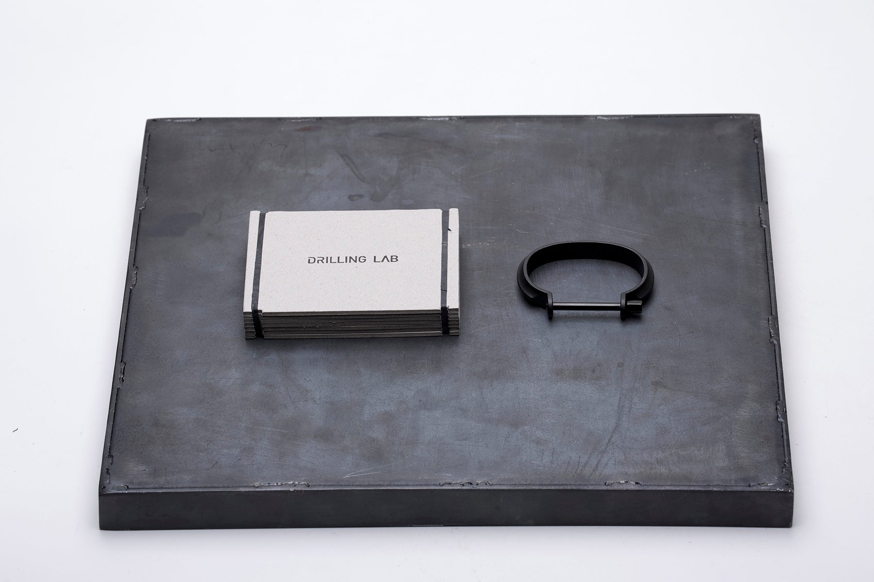 CLAMP_CL-B01_CUFF (Rough Black)