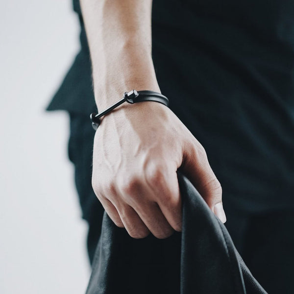 CLAMP_CL-B01_CUFF (Rough Black)