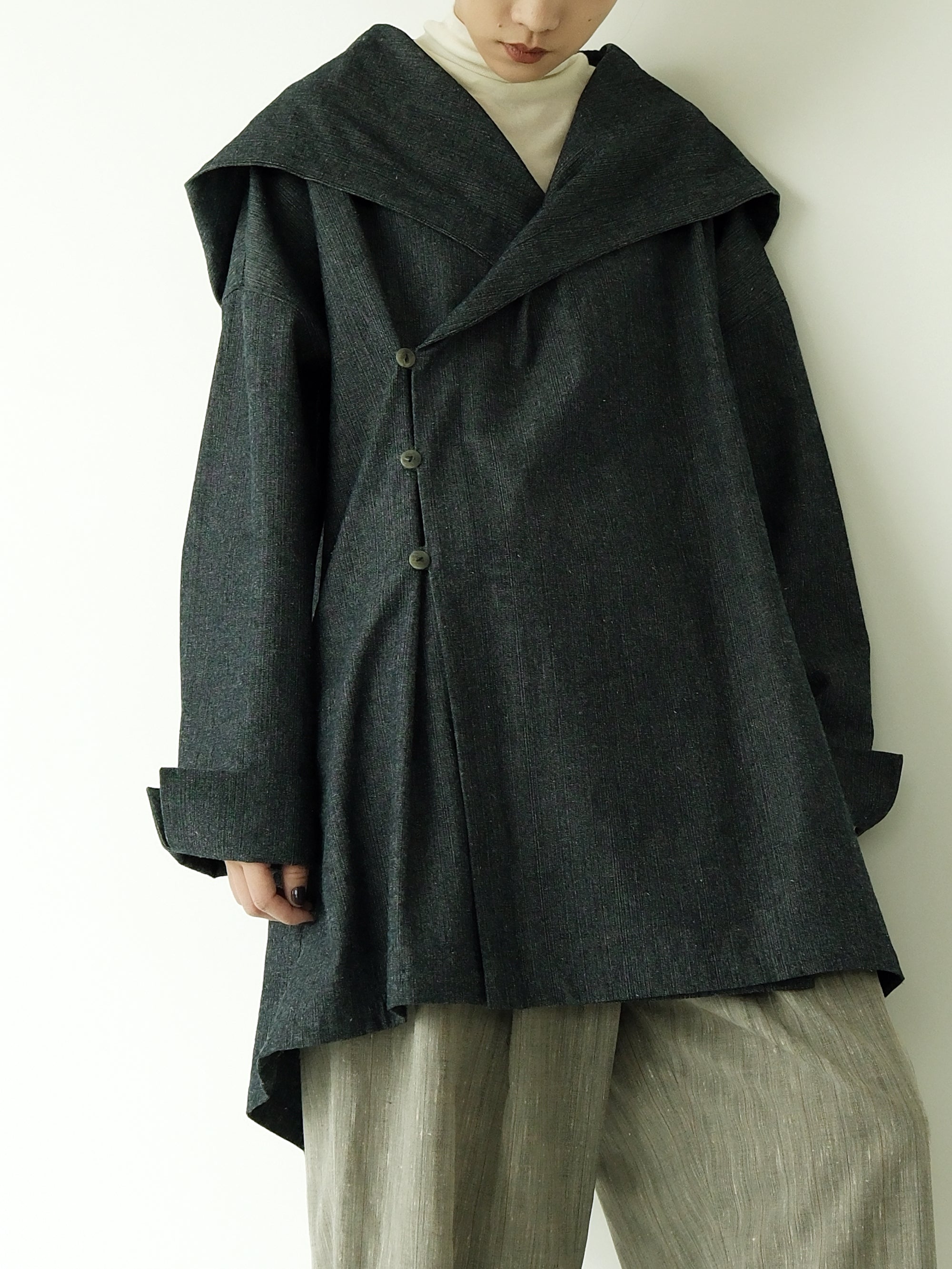 大連帽寬領風衣外套