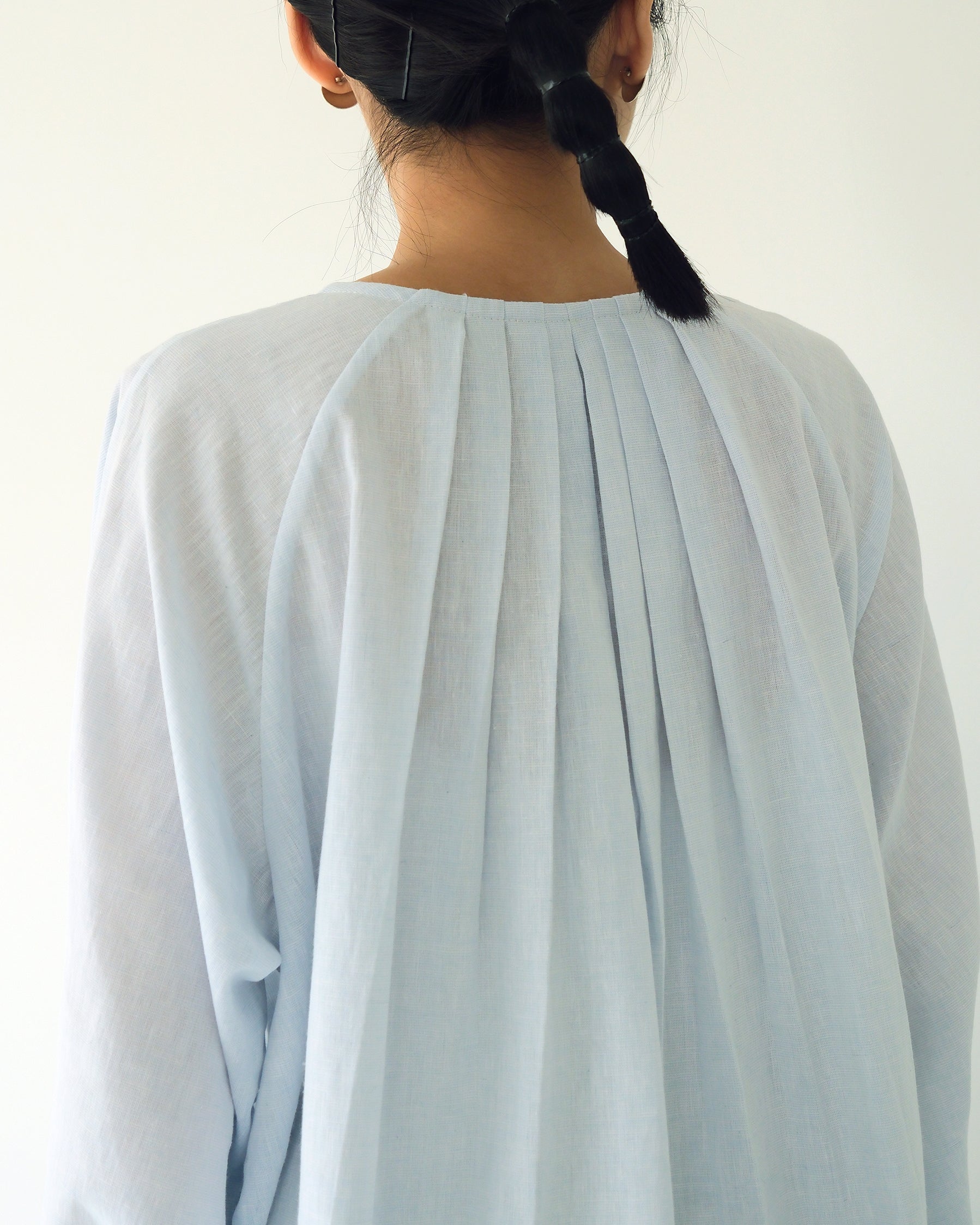 琵琶袖散狀襯衫｜淡藍