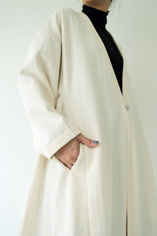 中亞開襟縮腰外套｜米色織紋