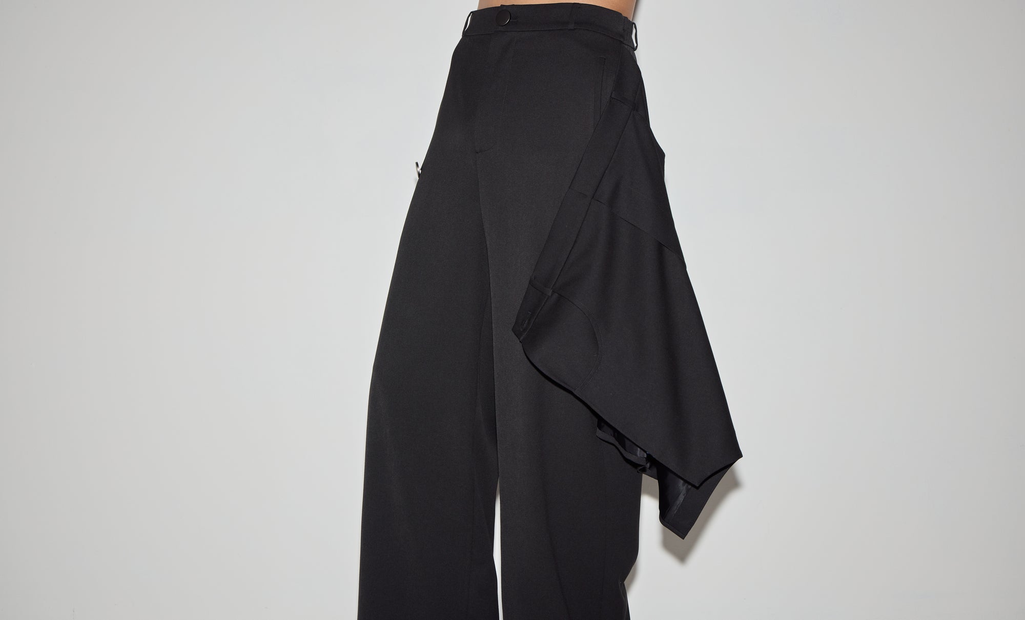 褲型飾片長褲｜黑