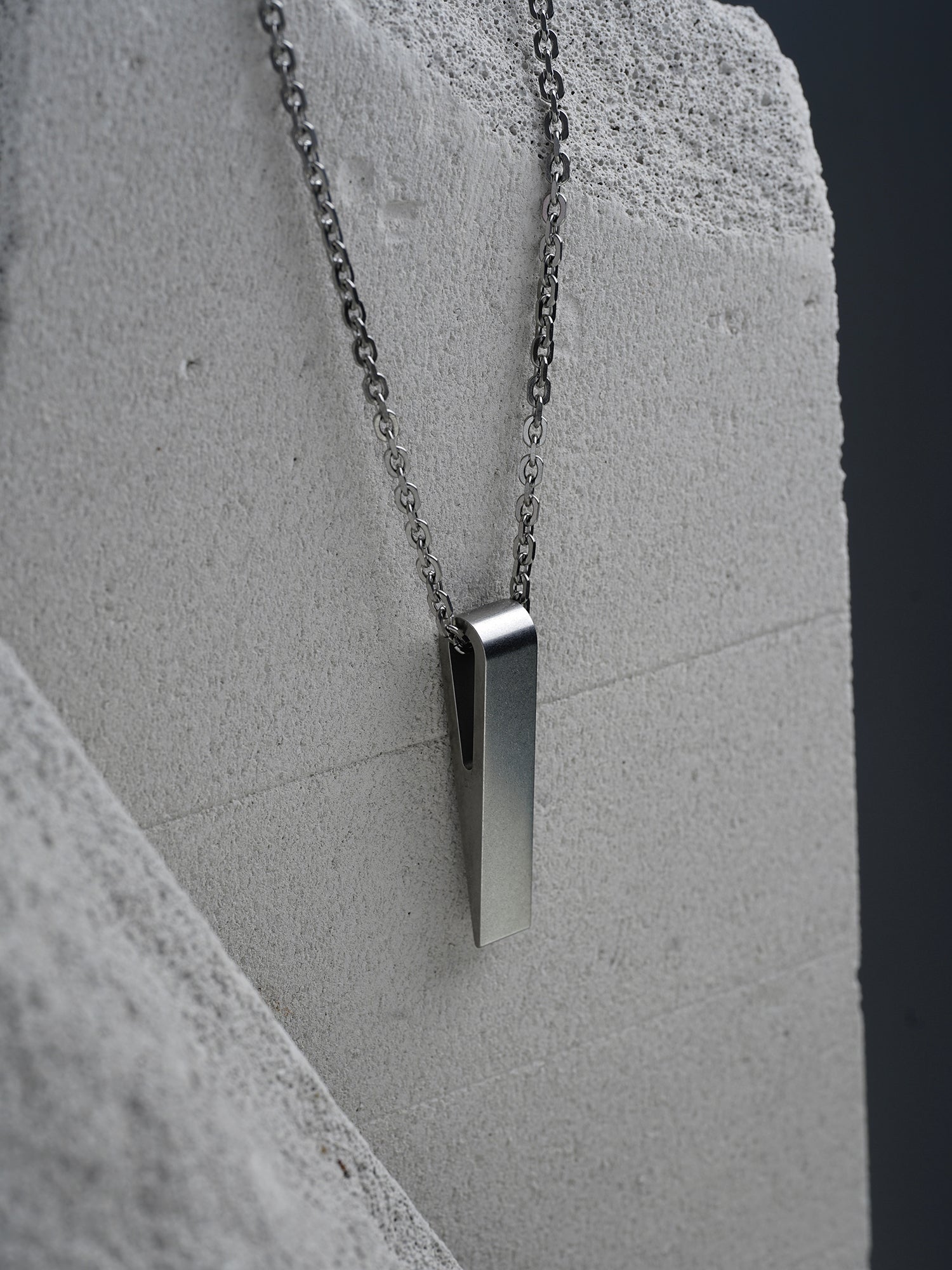 RIGHT-ANGLE_RA-N01_PENDANT