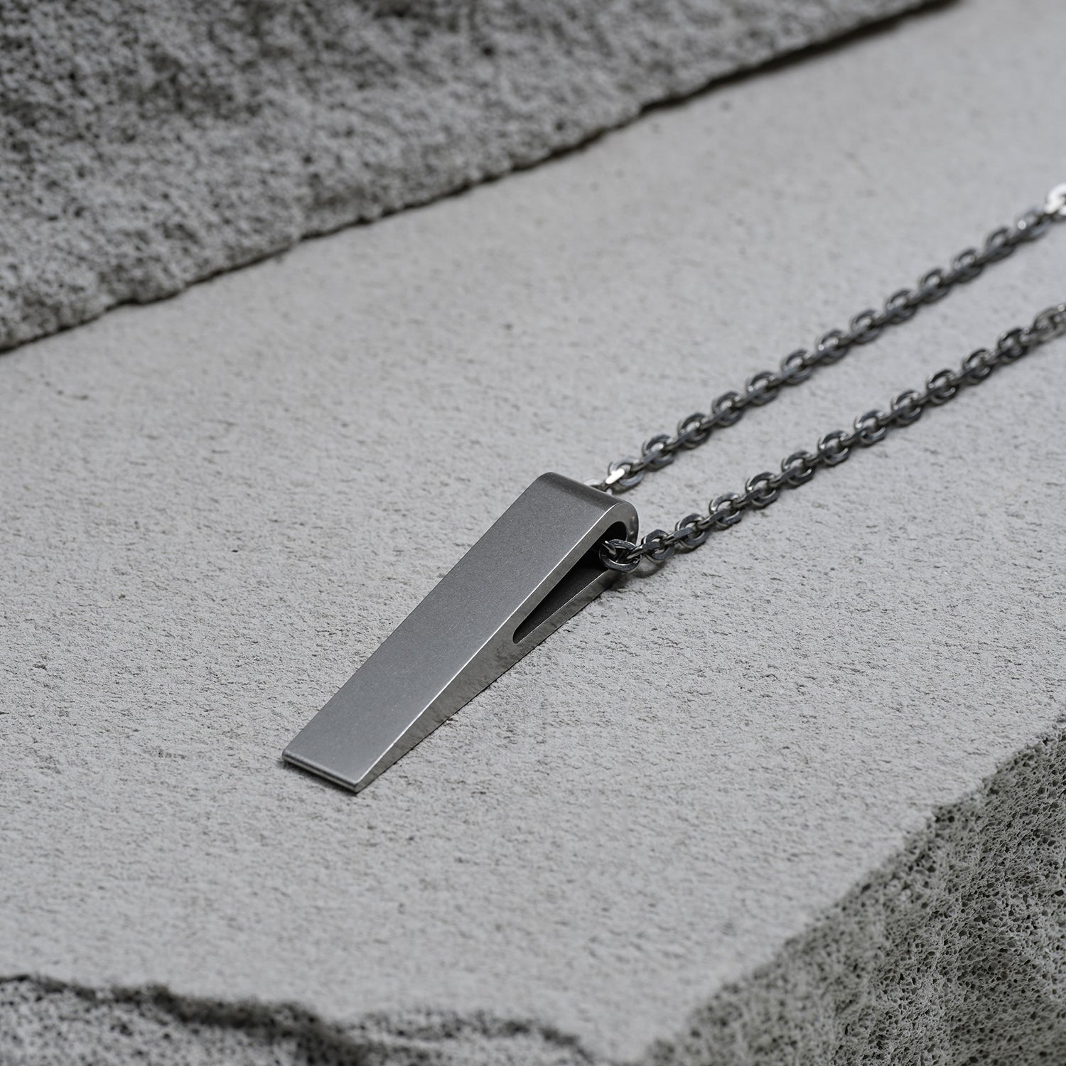 RIGHT-ANGLE_RA-N01_PENDANT