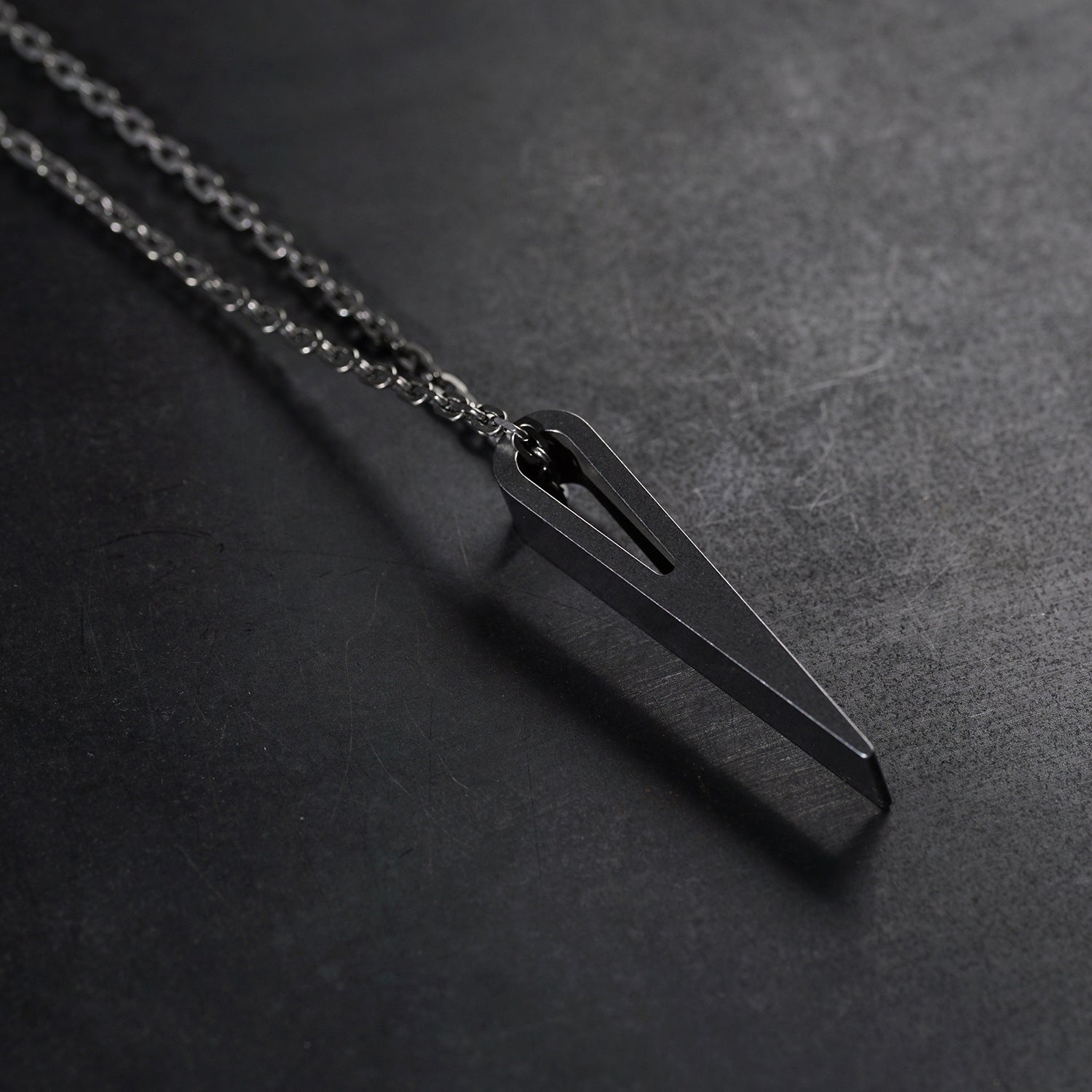 RIGHT-ANGLE_RA-N01_PENDANT