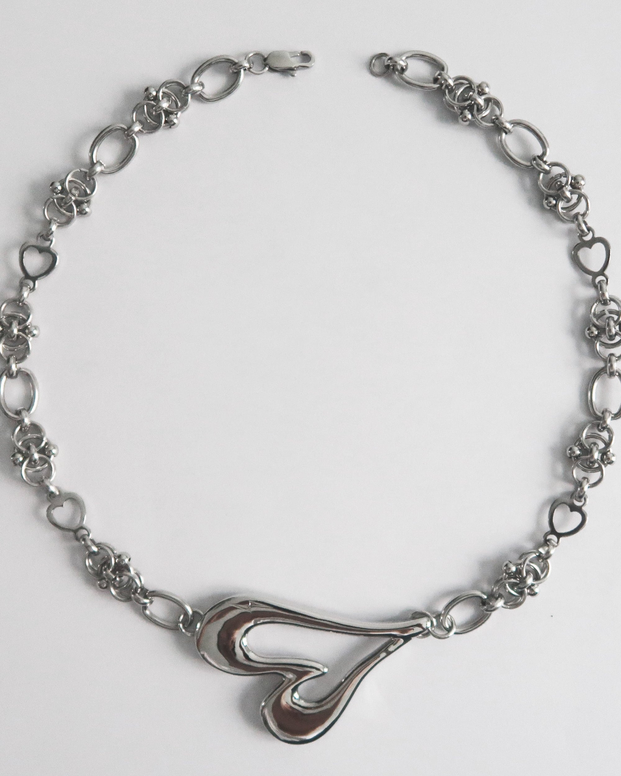 LOVE ME NECKLACE 2.0