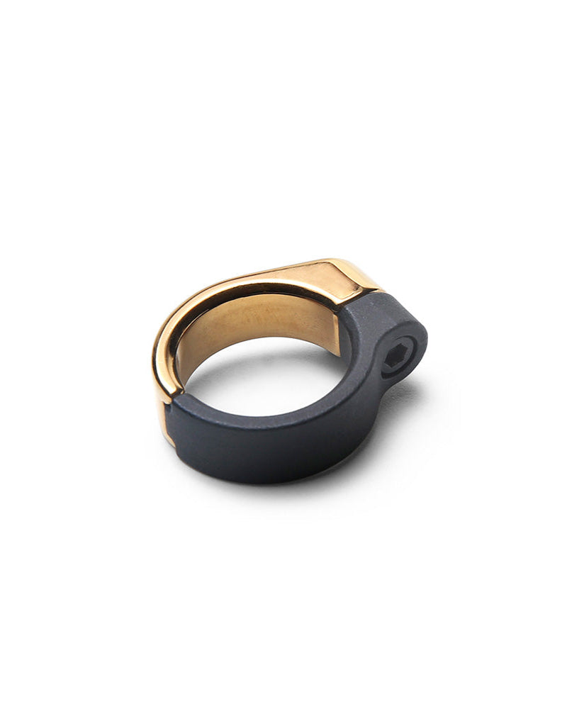 CLAMP_CL-R01_RING (Rough Black & Polished Gold)