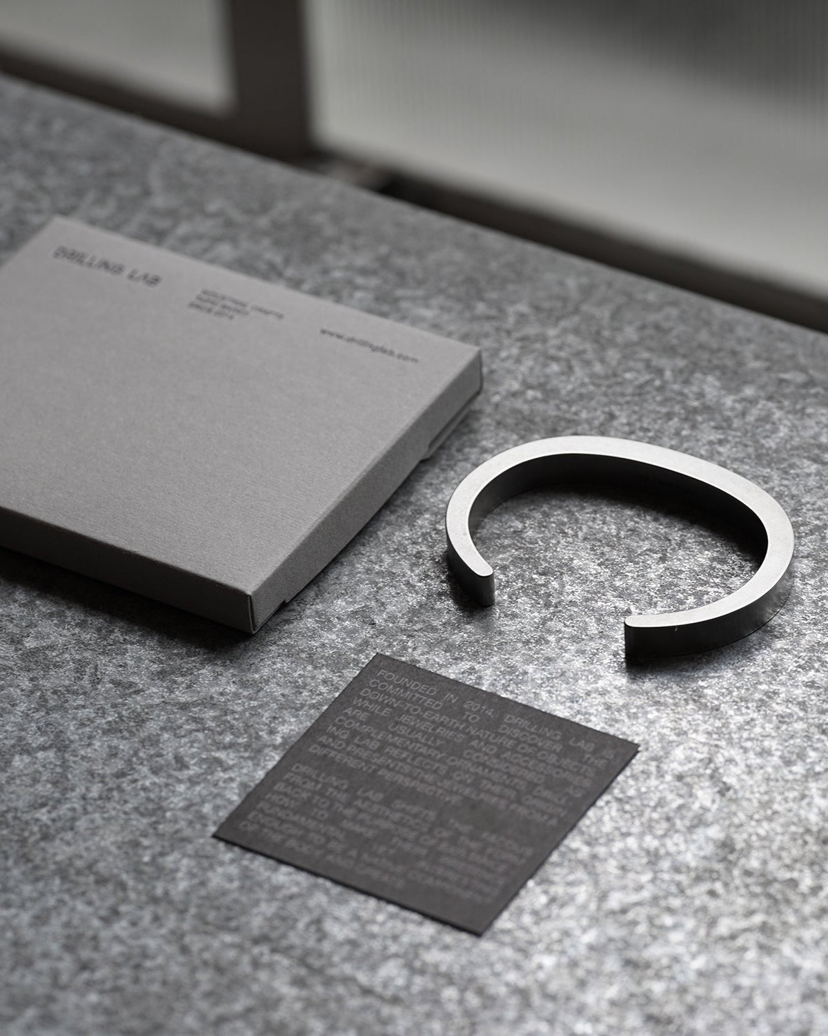 RIGHT ANGLE_RA-B01_CUFF
