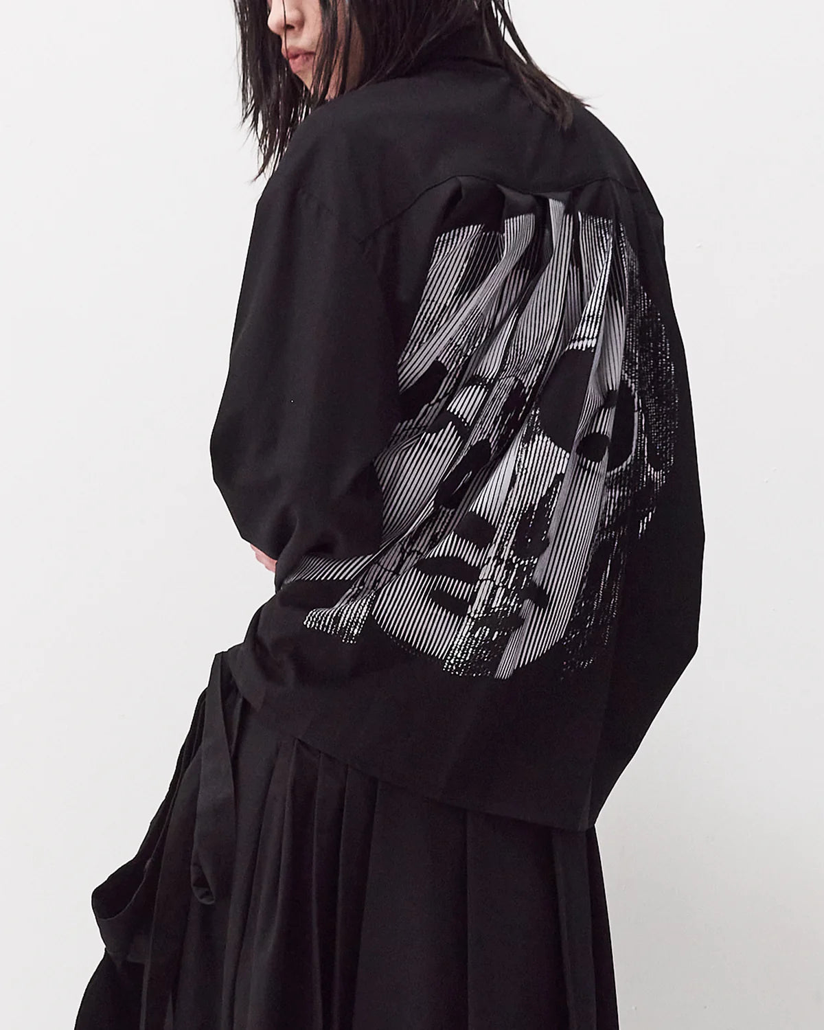 skull pleated shirt