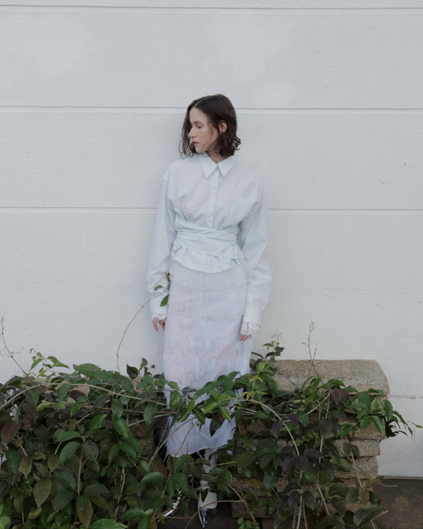 EMBROIDERED CROPPED SHIRT ー BLUE
